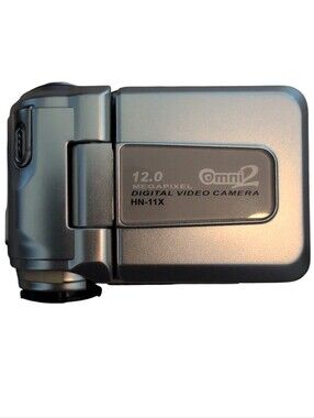 Omni HN-11X 12.0 Megapixel XP Silver Digital Video Camera TESTED WORKING.